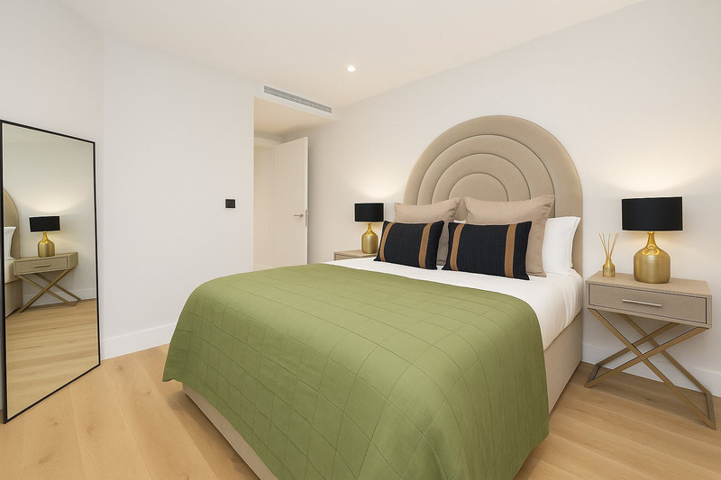 2-Bed Apartment, Baker Street, NW1, photograph 1