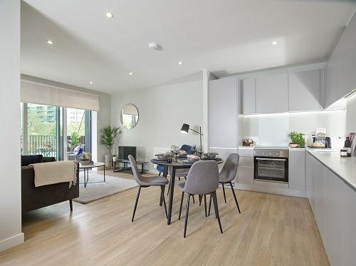 2-Bed Apartment, London, N17, photograph 3