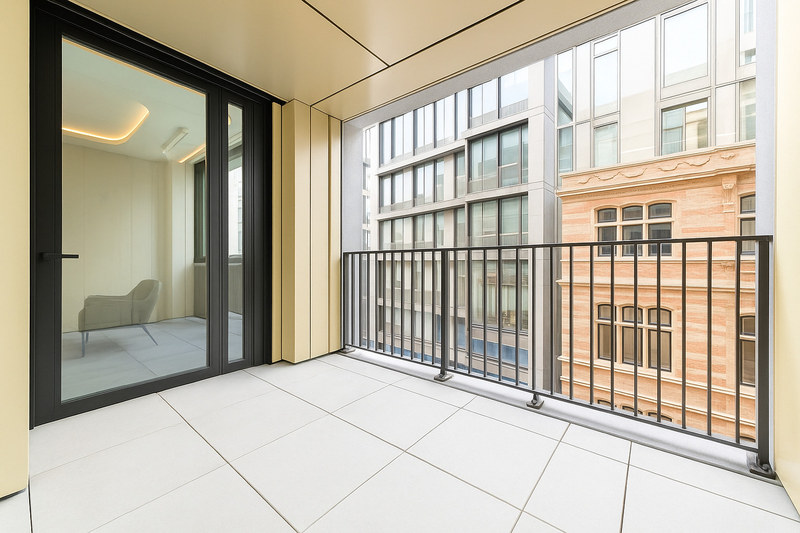 Serviced 2-Bed Apartment, Fareham St, Fitzrovia, W1D, photograph 3