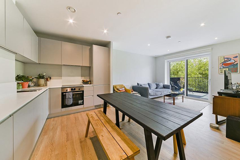 2-Bed Apartment, London, N17, photograph 5