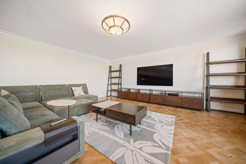 2-Bed Apartment, London, SW7, photograph 5