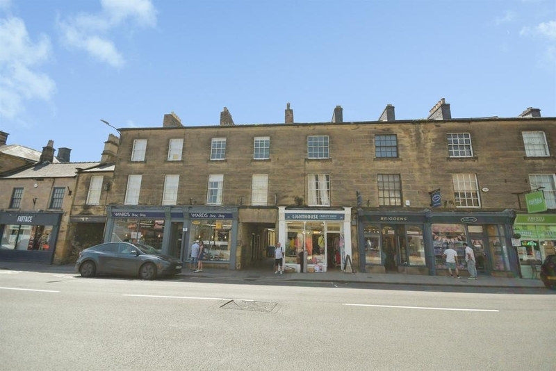 Serviced 2-Bed Apartment, Bakewell, DE45, photograph 2