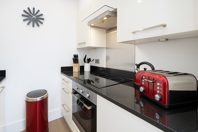 Serviced 2-Bed Apartment, Brook’s Mews 2 Bed Apartment, W1K, photograph 13