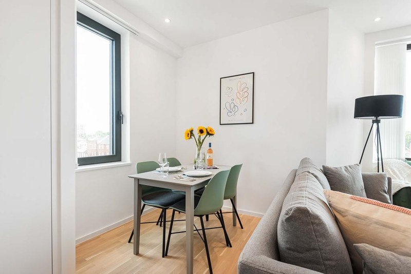 1-Bed Apartment, Queens Road, RG1, photograph 4