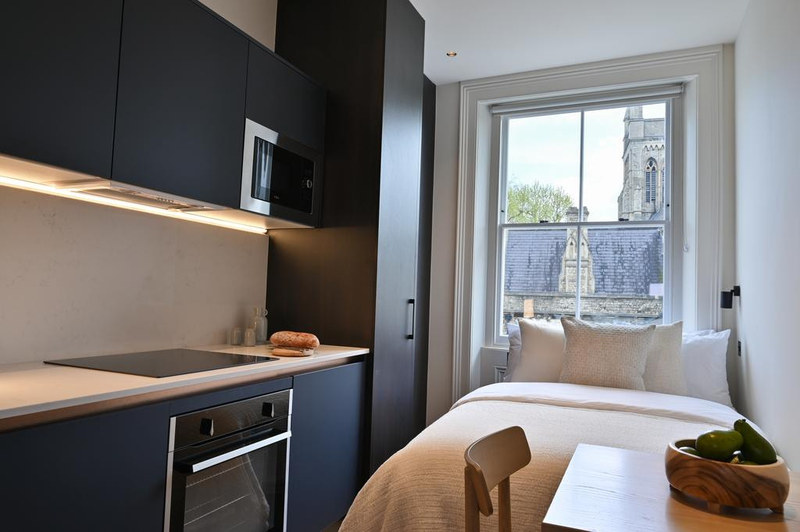 Studio Apartment, Notting Hill, W2, photograph 3