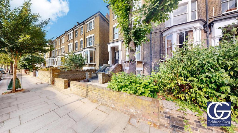 2-Bed Apartment, Highbury Hill, N5, photograph 2