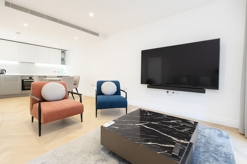 Serviced 2-Bed Apartment, Chelsea Creek, SW6, photograph 6