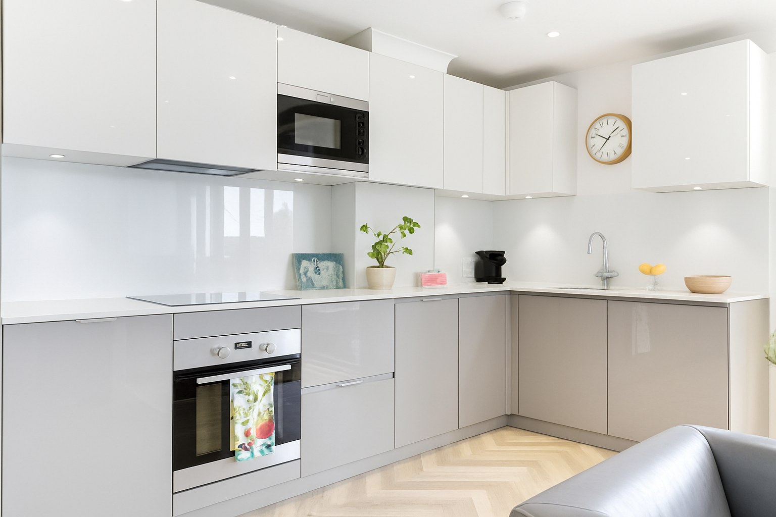 Spacious 2-Bed Apartment, Fleet Street, BN1, photograph 2