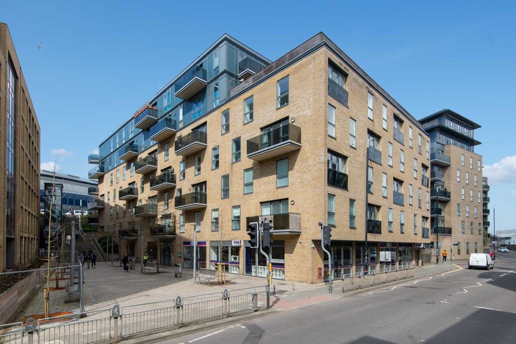 Spacious 2-Bed Apartment, Fleet Street, BN1, photograph 6