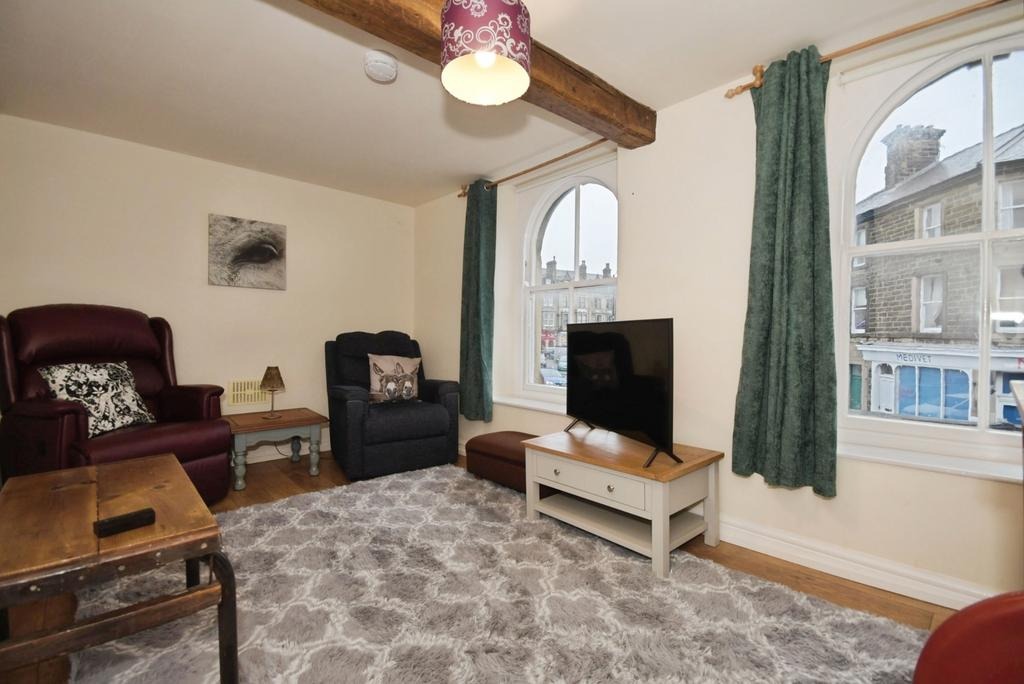 Serviced 2-Bed Apartment, Buxton, SK17