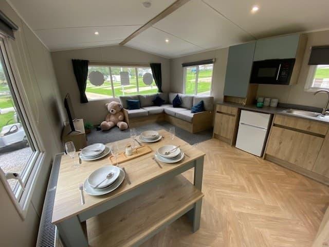 Serviced 2-Bed Apartment, Buxton, SK17