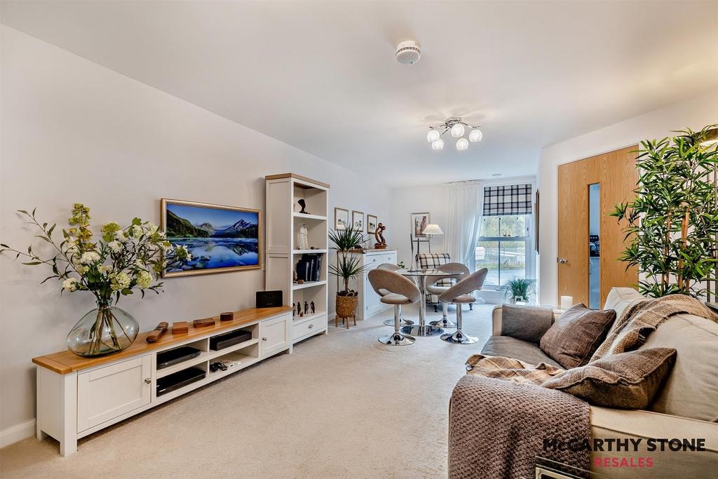 Serviced 2-Bed Apartment, Buxton, SK17