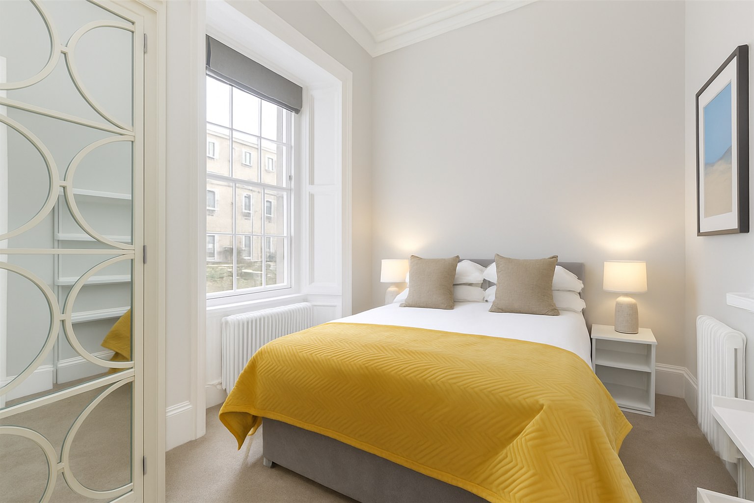 Spacious 2-Bed Apartment, West End, EH3, photograph 4