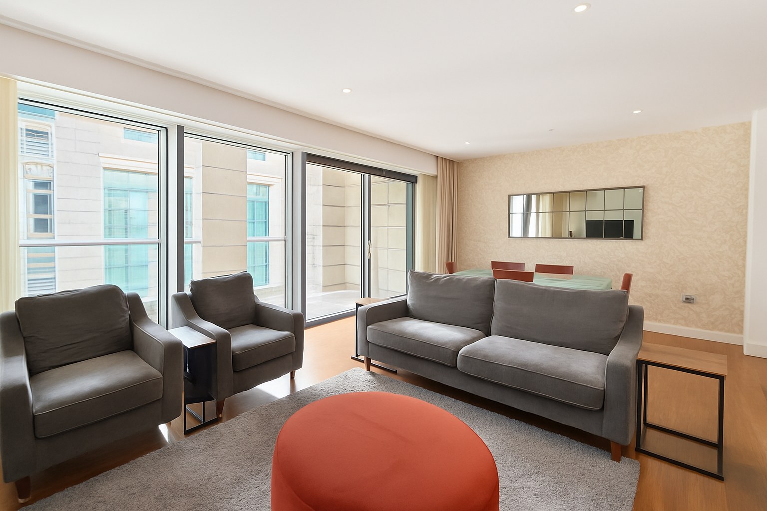 Spacious 2-Bed Apartment, Buchanan Galleries, G2