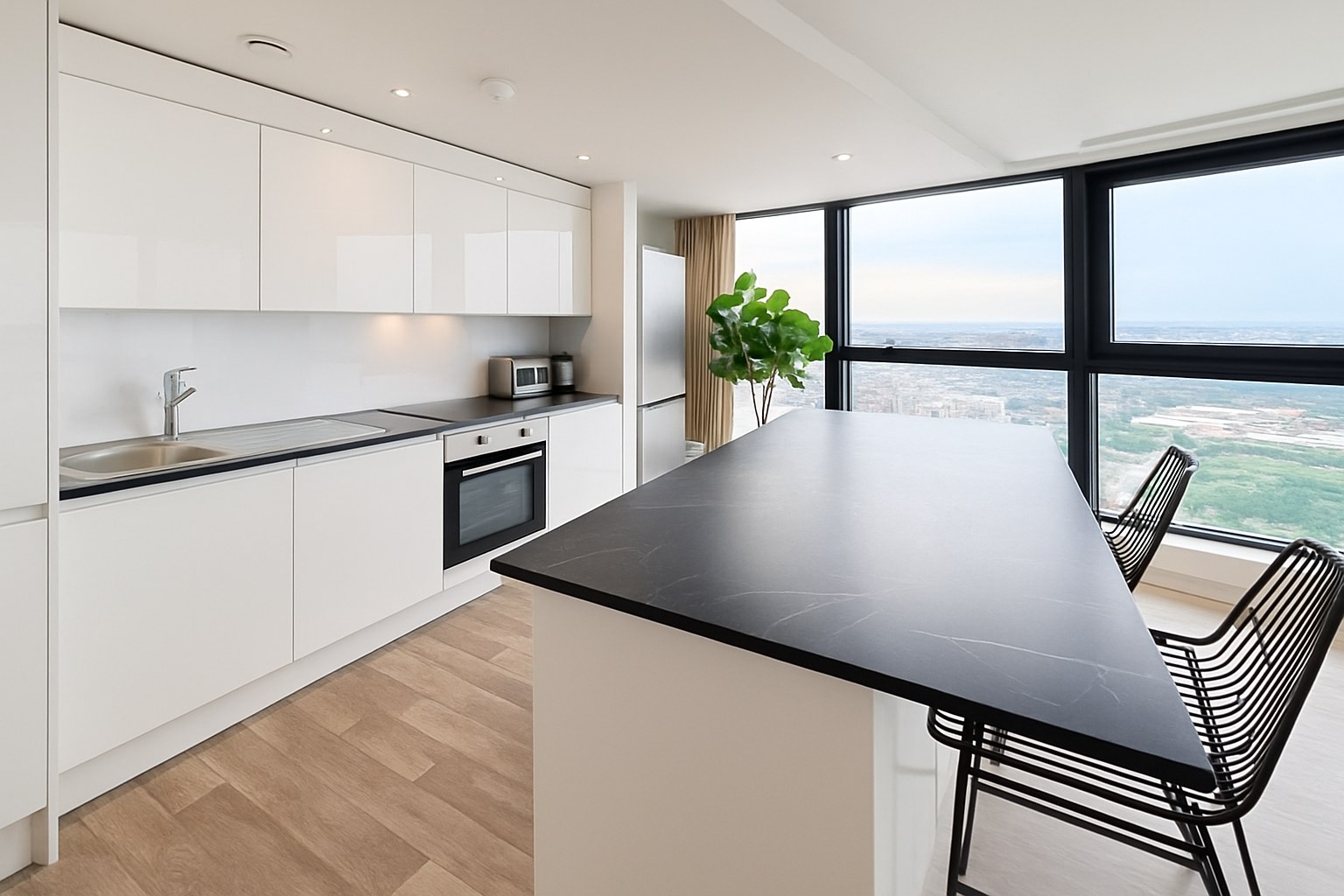 Spacious 2-Bed Penthouse, Water Lane, LS11, photograph 2