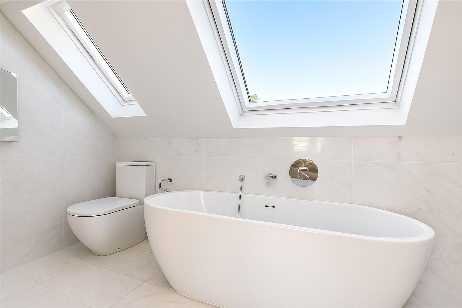 Spacious 3-Bed Apartment, Wigton Lane, LS17, photograph 5