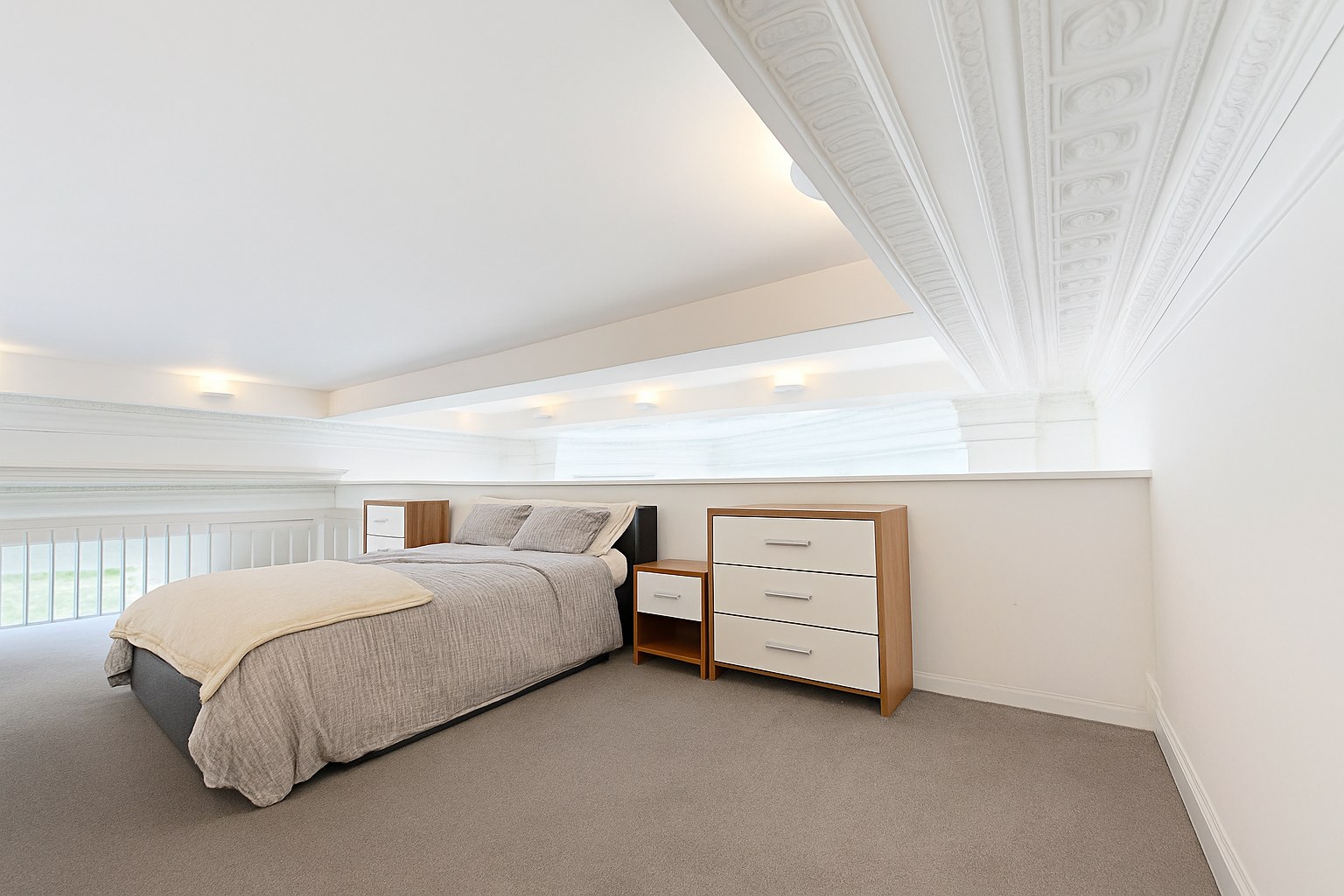 Spacious 2-Bed Apartment, Ullet Road, L17, photograph 3