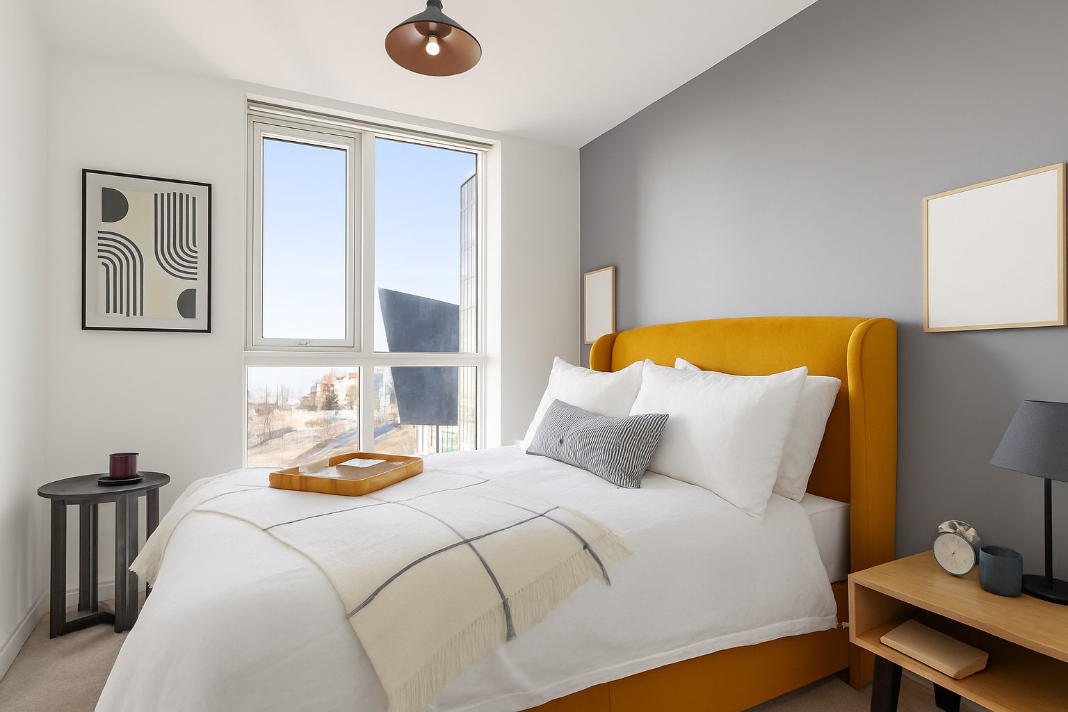 Spacious 3-Bed Apartment, Church Street, L1, photograph 3
