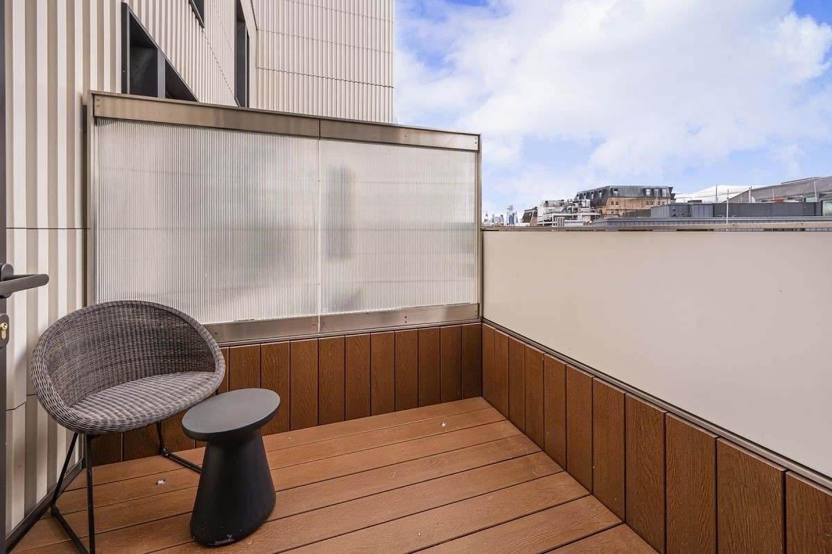 Stylish 1-Bed Apartment, Sherwood Street, W1F, photograph 5