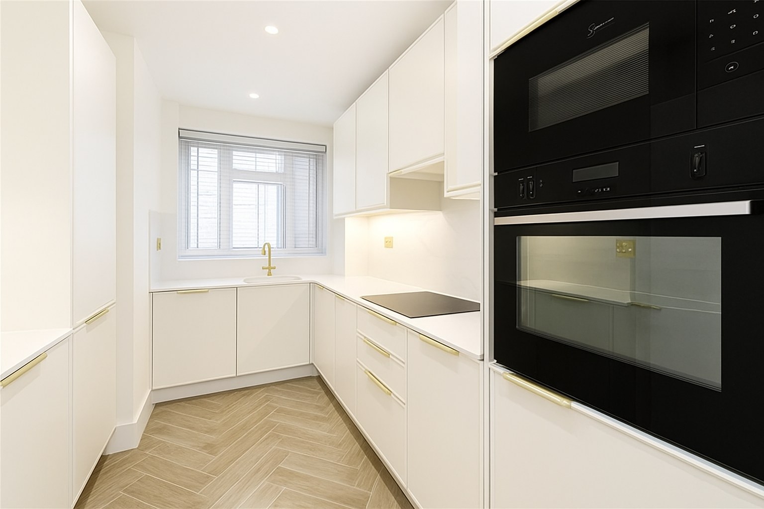 Spacious 2-Bed Apartment, Belgravia, SW1W, photograph 2