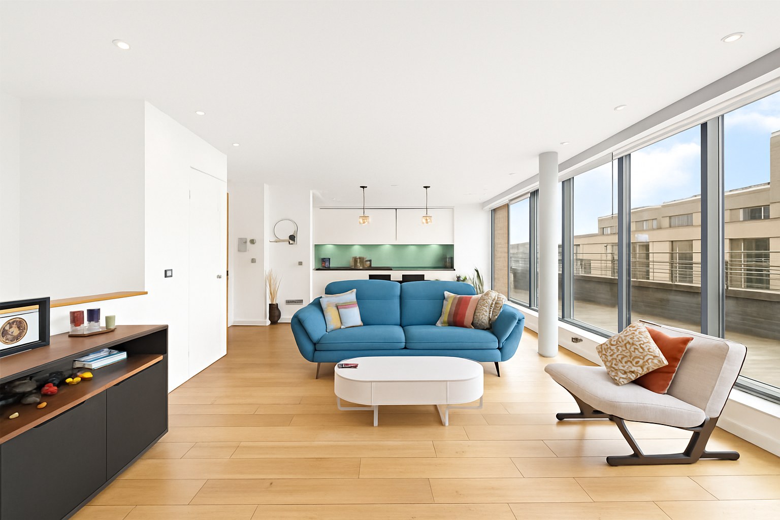 Spacious 2-Bed Apartment, Seward Street, Clerkenwell, EC1V