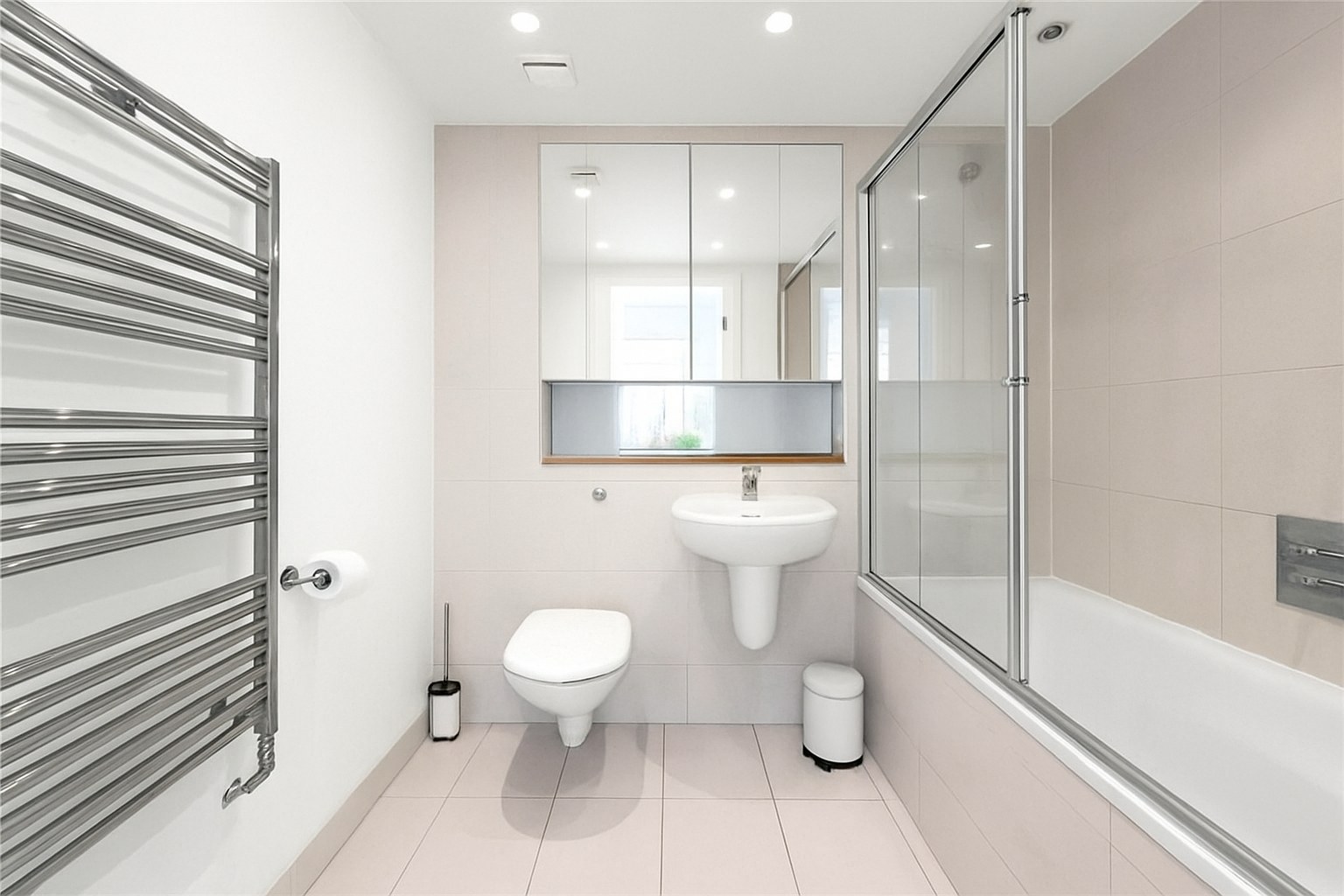 Spacious 2-Bed Apartment, Seward Street, Clerkenwell, EC1V, photograph 5