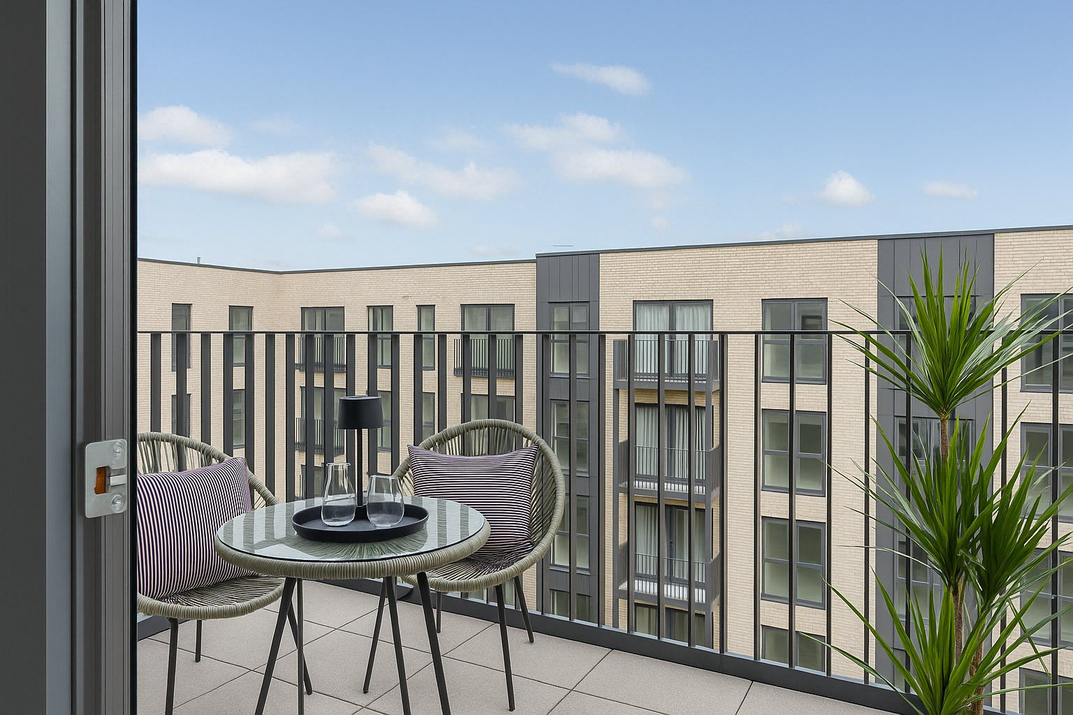 2-Bed Apartment, Cricklewood Broadway, NW2