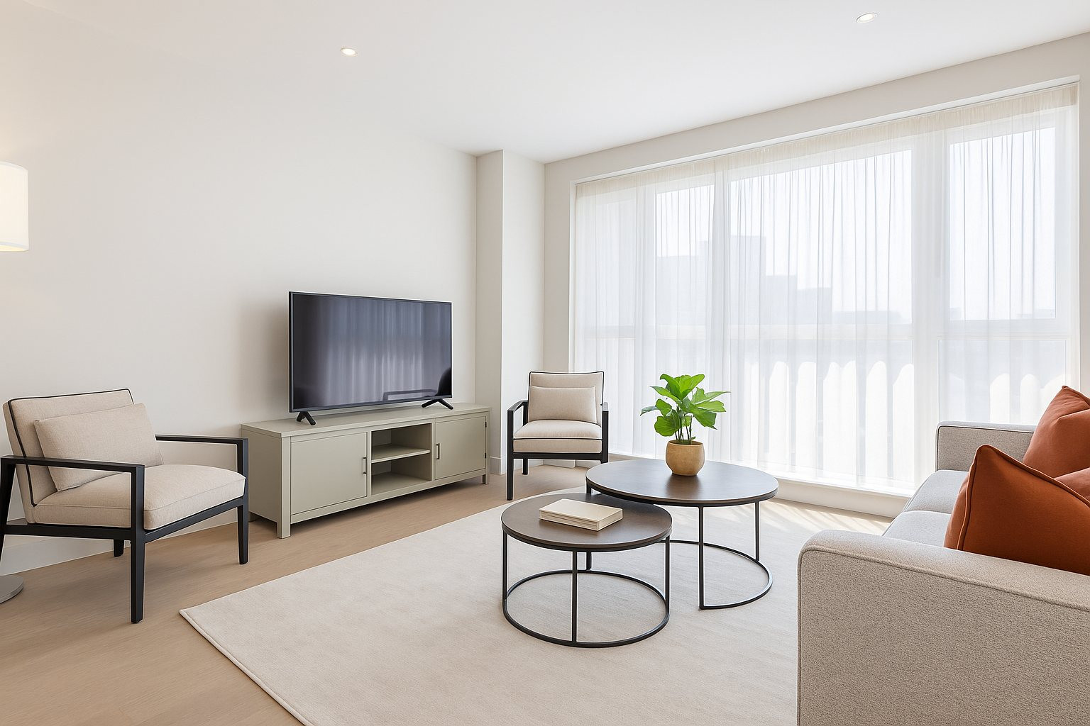2-Bed Apartment, London, E14