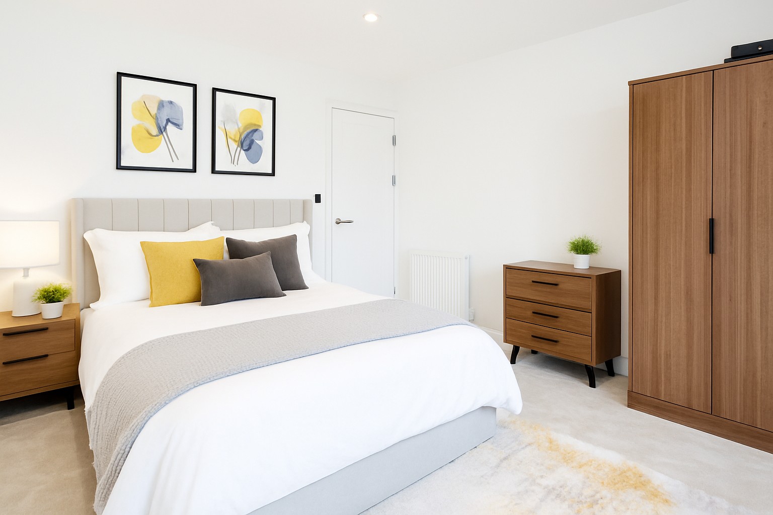 Spacious 2-Bed Apartment, Deansgate, M3, photograph 4