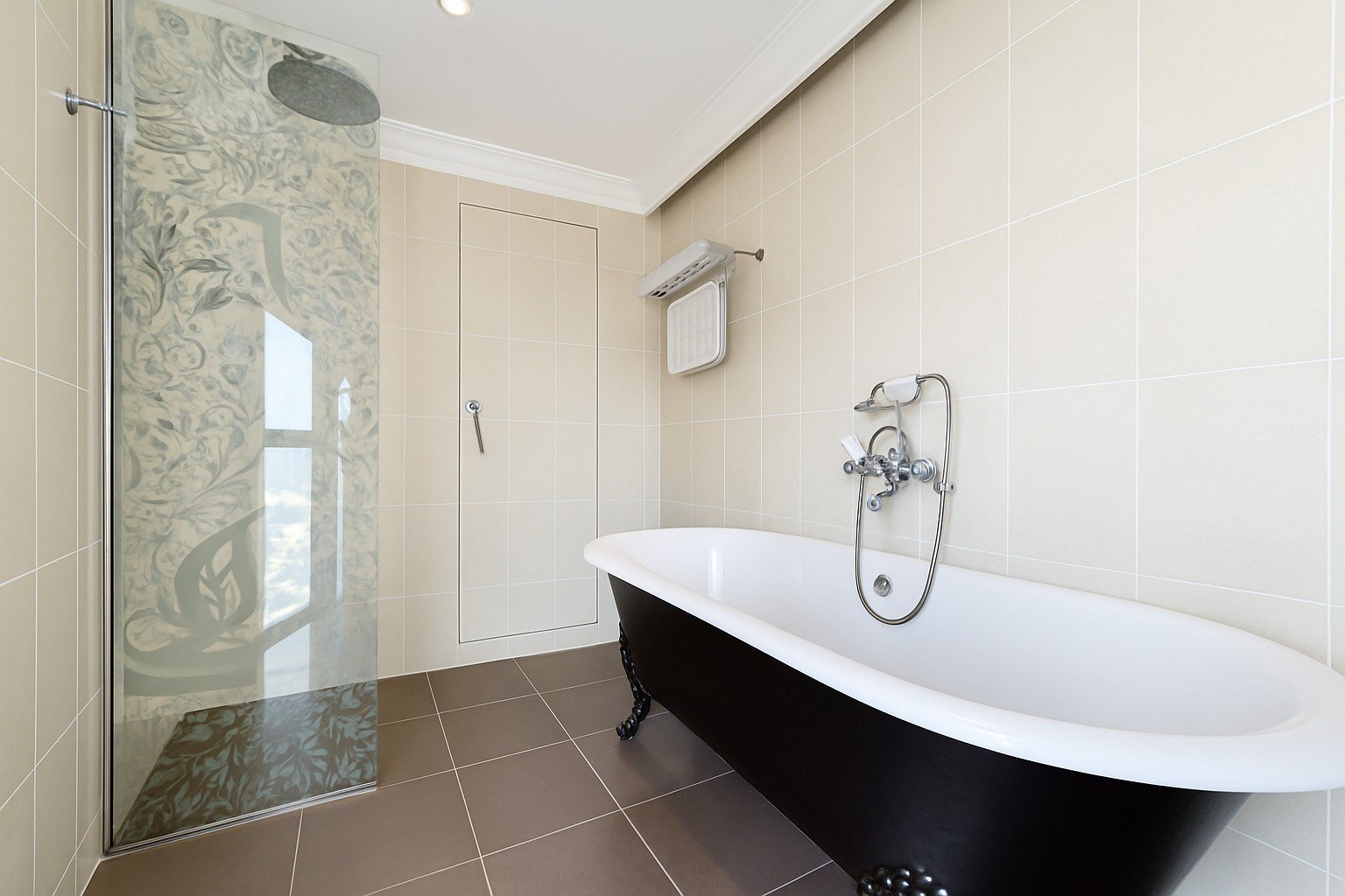 Large 4-Bed Penthouse, MediaCityUK, M50, photograph 5