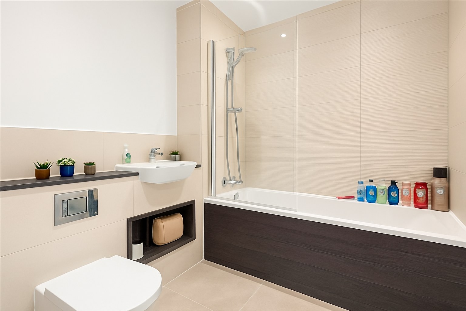 Spacious 2-Bed Apartment, Norwich, NR3, photograph 5