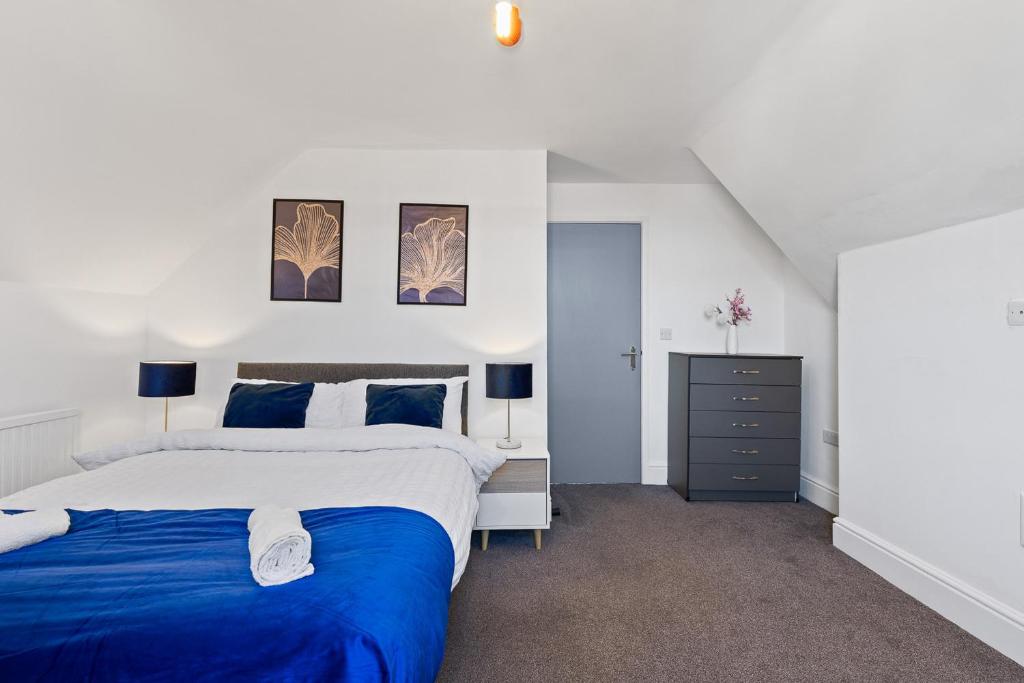 Serviced 1-Bed Apartment, Nottingham, NG7, photograph 15