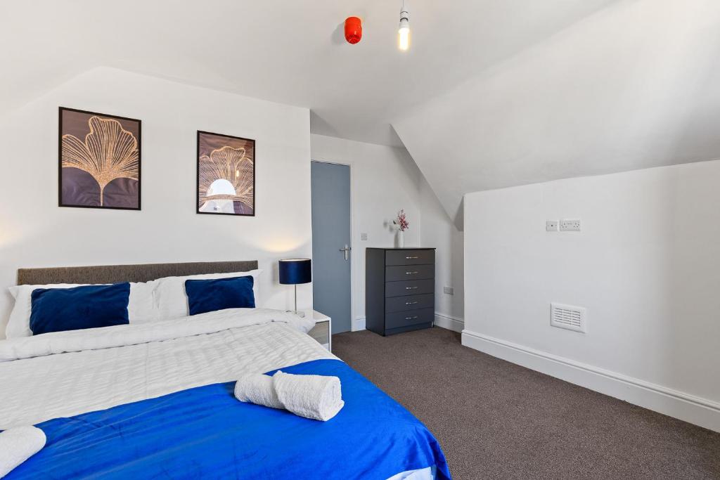 Serviced 1-Bed Apartment, Nottingham, NG7, photograph 16